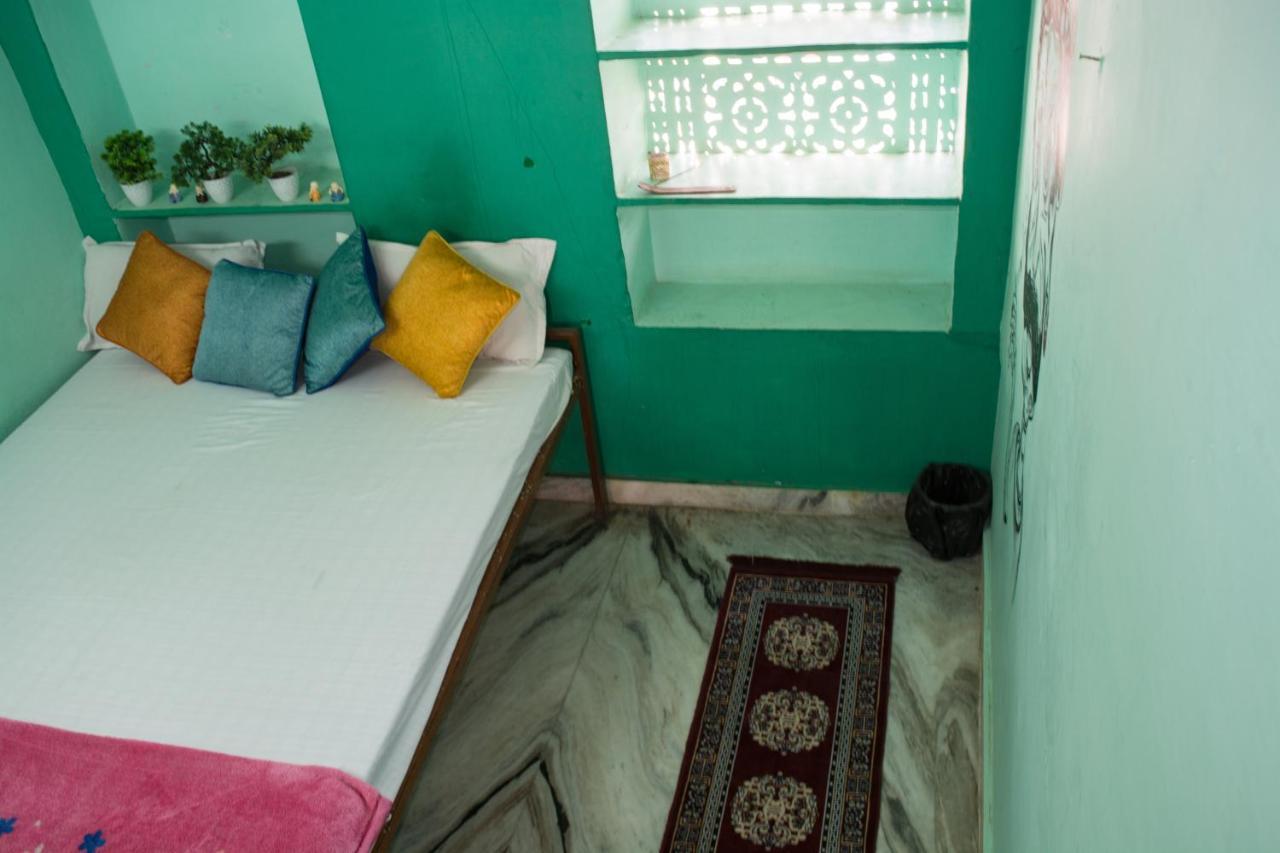 12 Monks Backpackers Community Hostel Pushkar Exterior foto